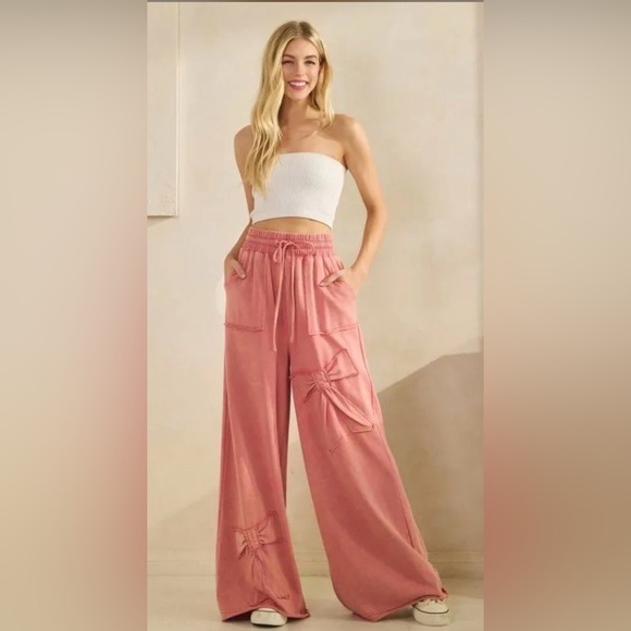 Pants - N34 Women's Pink Wide-Leg Pants with Bow Detail